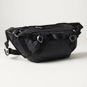 Athleta Excursions Waistbag
